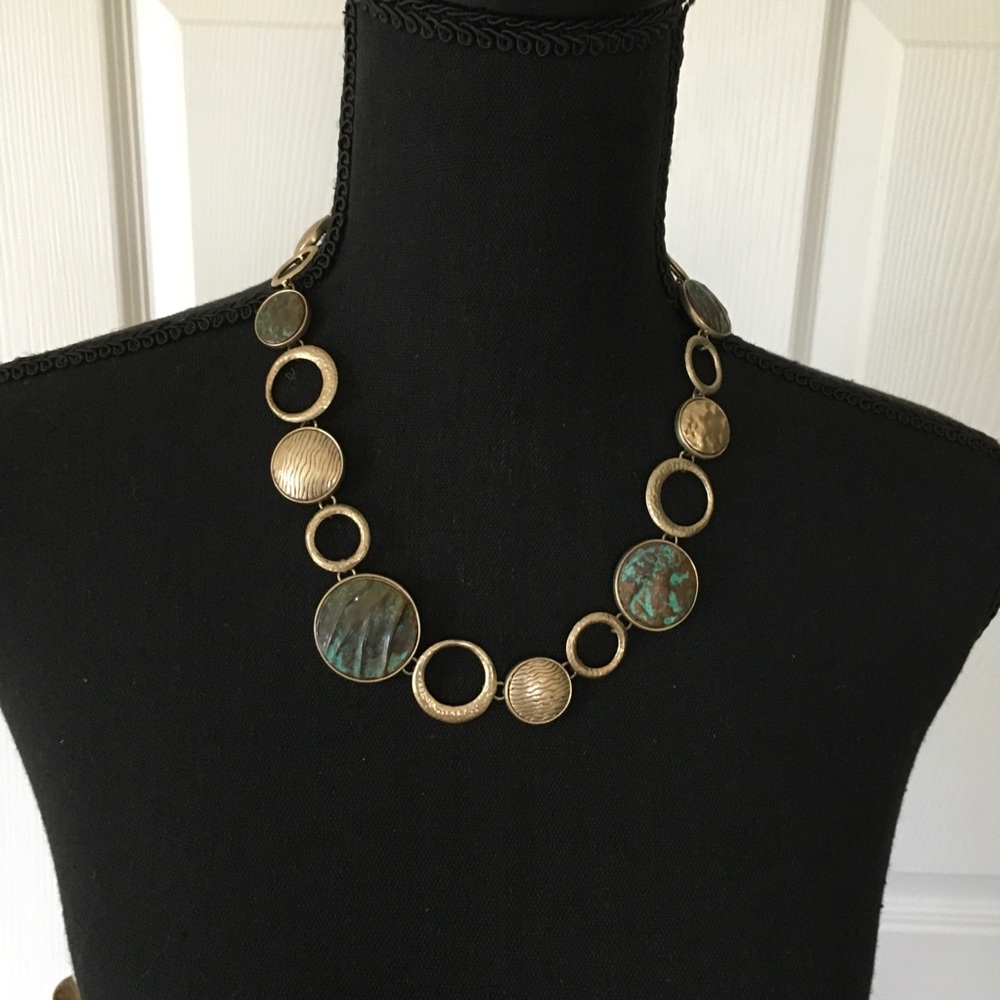 🌷EUC Kenneth Cole Reaction necklace